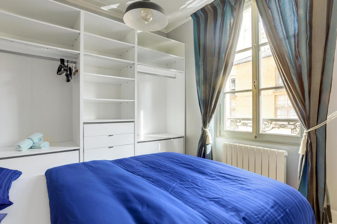 Ferienwohnung Aux Loges De L'Orangerie Versailles Exterior foto